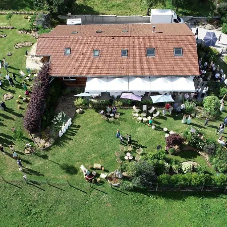 Le Paradis - De Groupe Guest house 3*